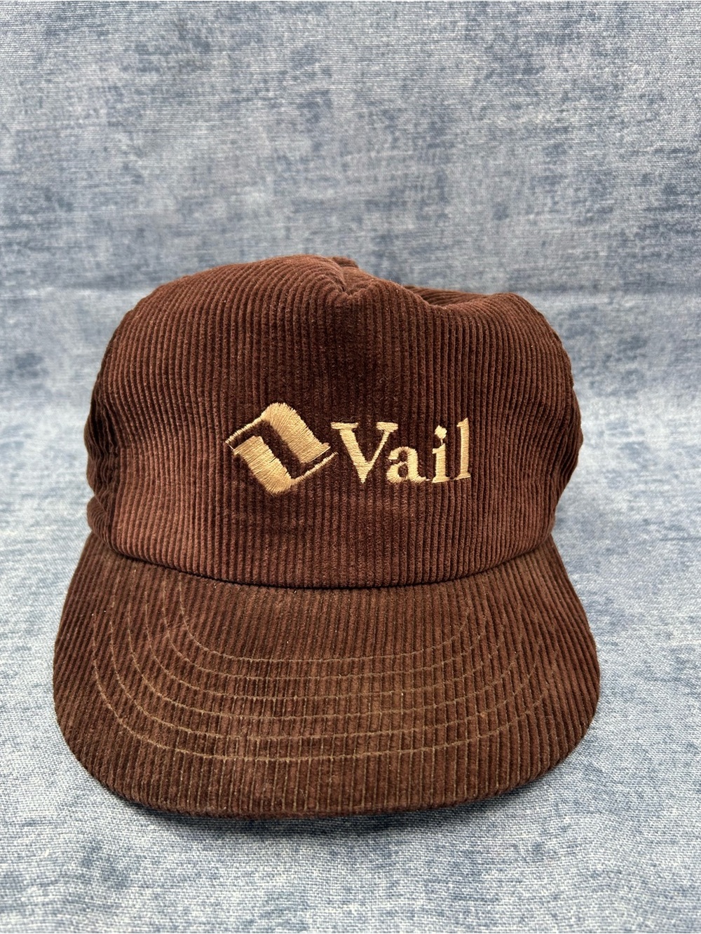 Vintage Vail Colorado ski resort hat cat corduroy adjustable rare brown USA